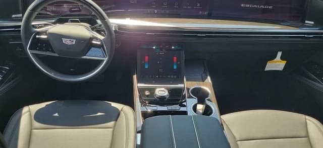 Cadillac Escalade RWD 4dr 2026 — side view
