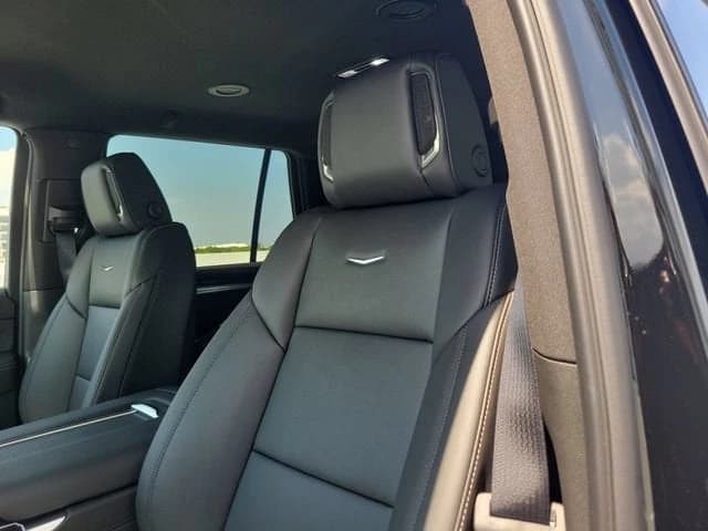 Cadillac Escalade RWD 4dr 2026 — side view