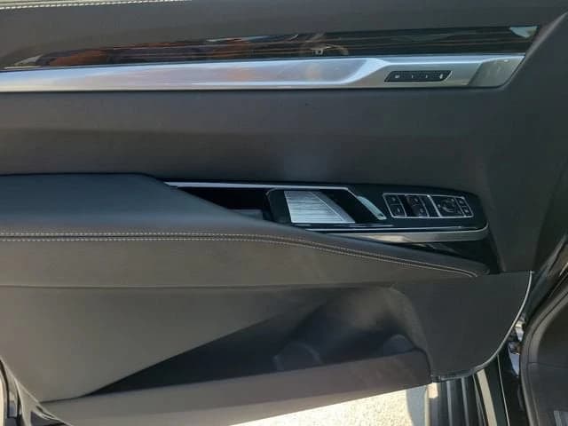 Cadillac Escalade RWD 4dr 2026 — side view