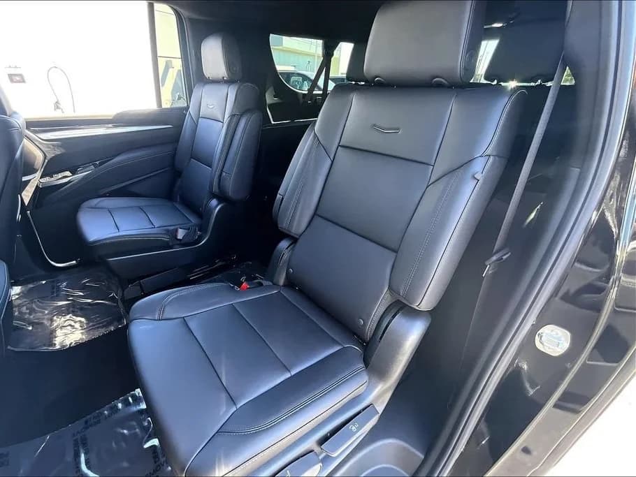 Cadillac Escalade ESV RWD 4dr 2026 — side view