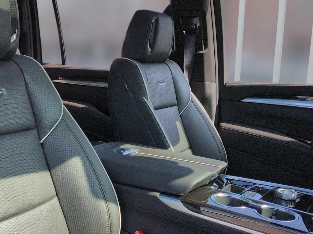 Cadillac Escalade ESV 2WD Luxury 4dr 2027 — side view