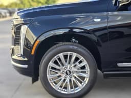 Cadillac Escalade 4WD Luxury 4dr 2026 — side view