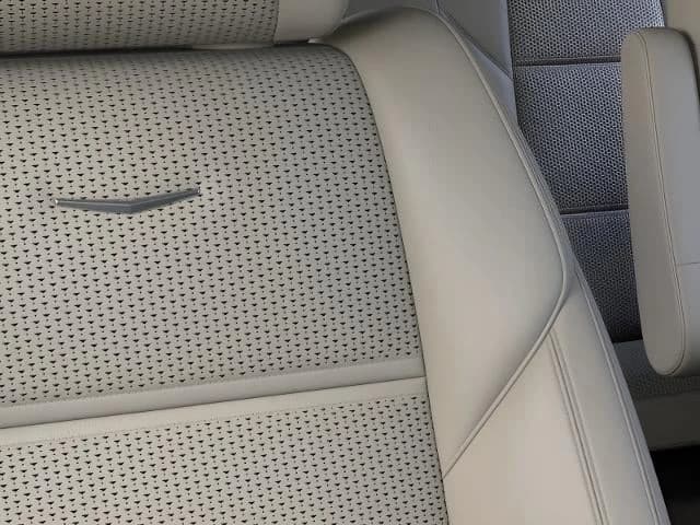 Cadillac Escalade 4WD Platinum Luxury 4dr 2026 — side view