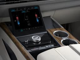 Cadillac Escalade 4WD Platinum Luxury 4dr 2026 — side view
