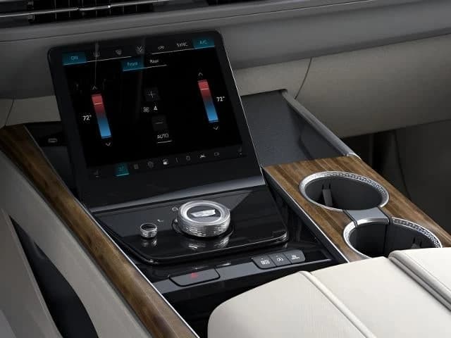 Cadillac Escalade 4WD Platinum Luxury 4dr 2026 — side view