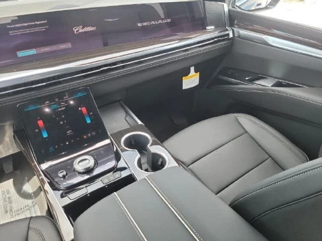 Cadillac Escalade ESV 4WD 4dr 2026 — side view