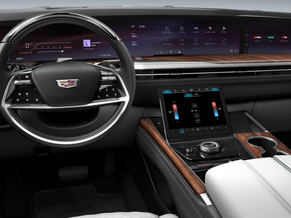 Cadillac Escalade ESV 4WD Platinum Sport 4dr 2026 — side view