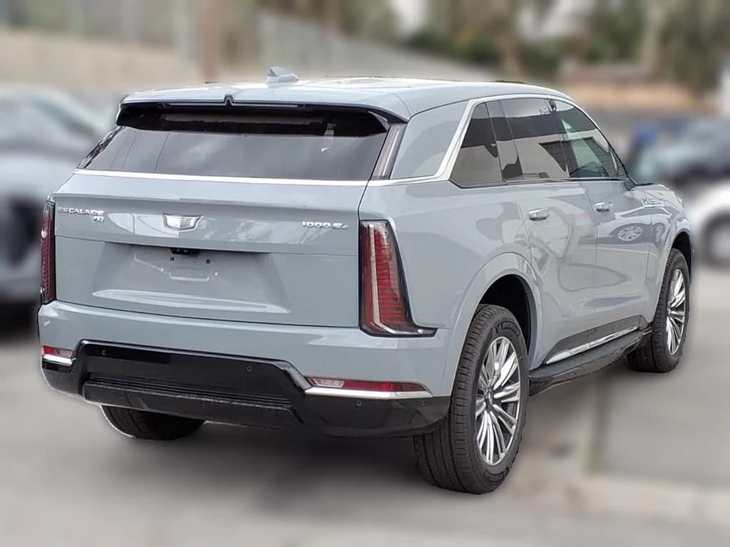 Cadillac Escalade IQ Luxury AWD 4dr 2026 — side view