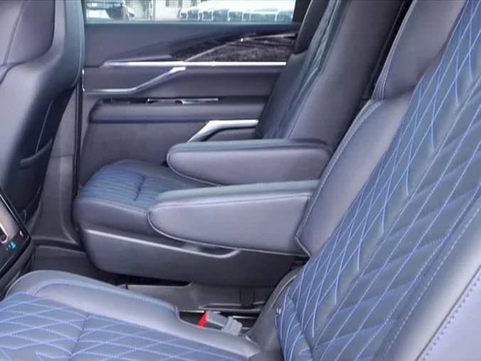 Cadillac Escalade IQ Luxury AWD 4dr 2026 — side view