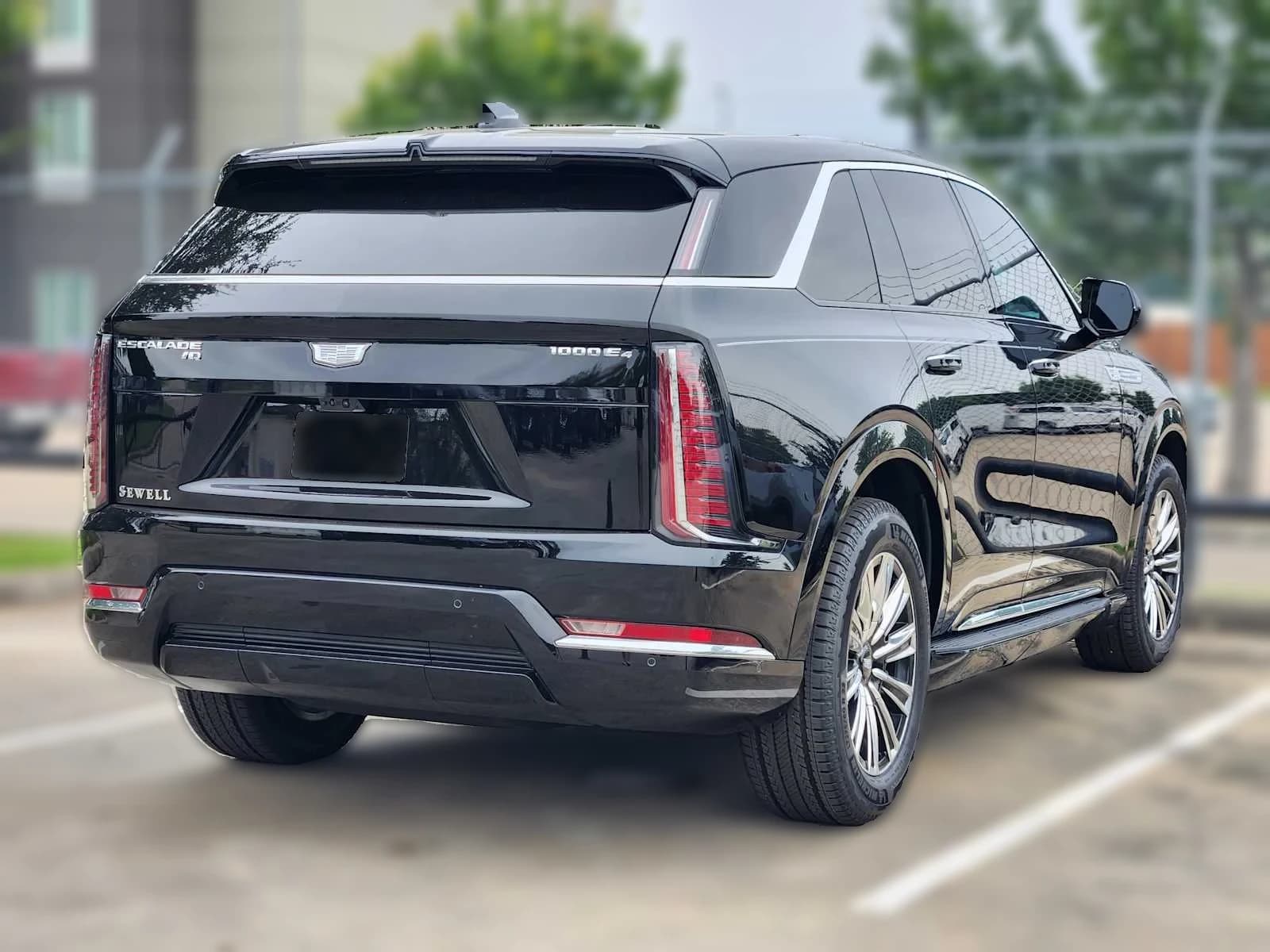 Cadillac Escalade IQ Luxury AWD 4dr 2026 — side view