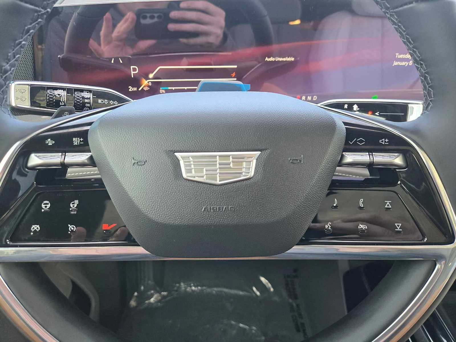 Cadillac Escalade IQ Luxury AWD 4dr 2026 — side view