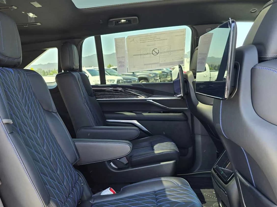 Cadillac Escalade IQ Luxury AWD 4dr 2026 — side view