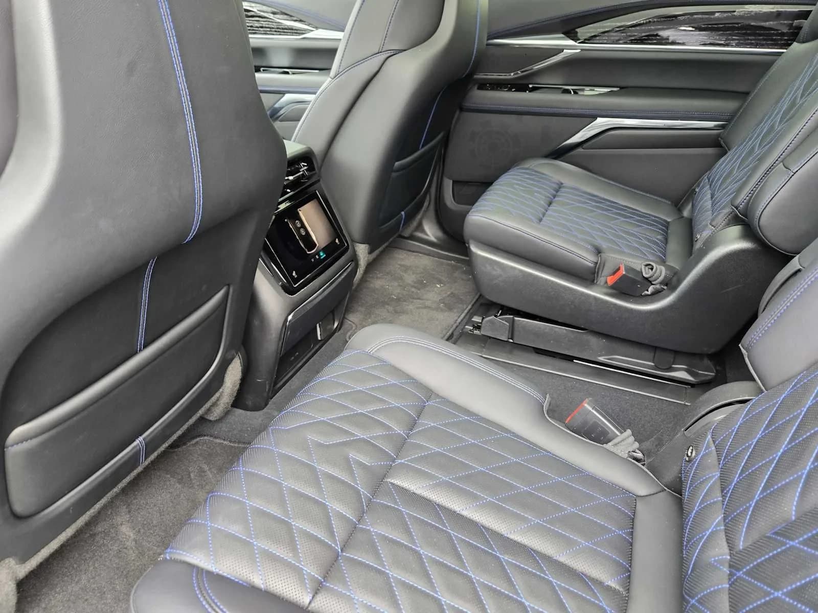 Cadillac Escalade IQ Luxury AWD 4dr 2026 — side view