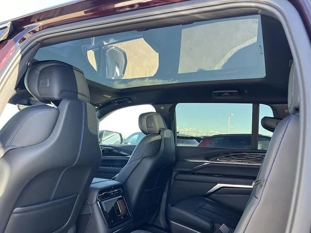 Cadillac Escalade IQ Luxury AWD 4dr 2026 — side view