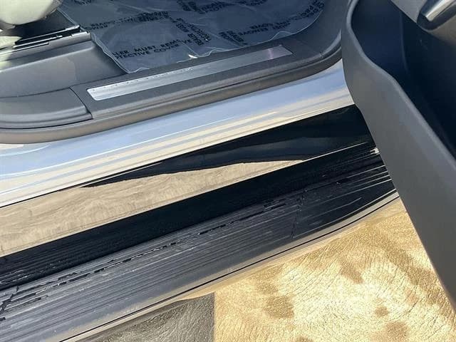 Cadillac Escalade IQ Luxury AWD 4dr 2026 — side view