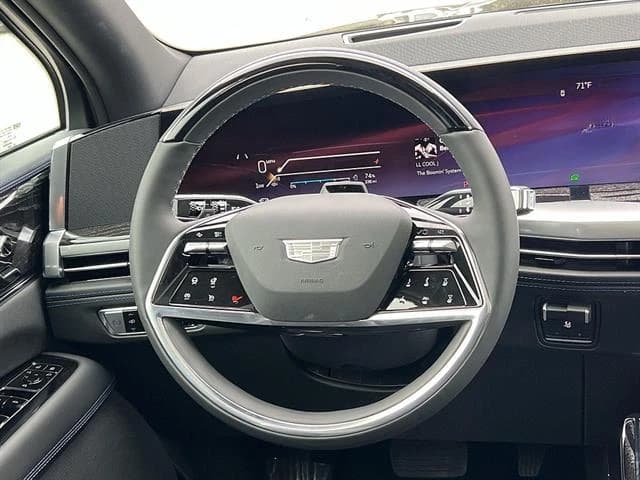 Cadillac Escalade IQ Luxury AWD 4dr 2026 — side view