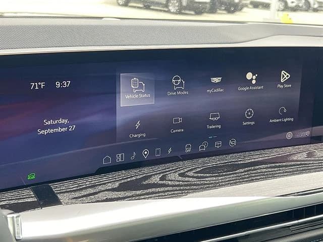Cadillac Escalade IQ Luxury AWD 4dr 2026 — side view