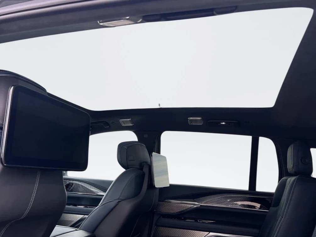 Cadillac Escalade IQ Luxury 2 AWD 4dr 2025 — side view