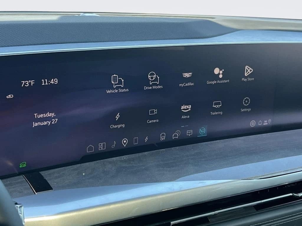 Cadillac Escalade IQ Luxury 2 AWD 4dr 2025 — side view