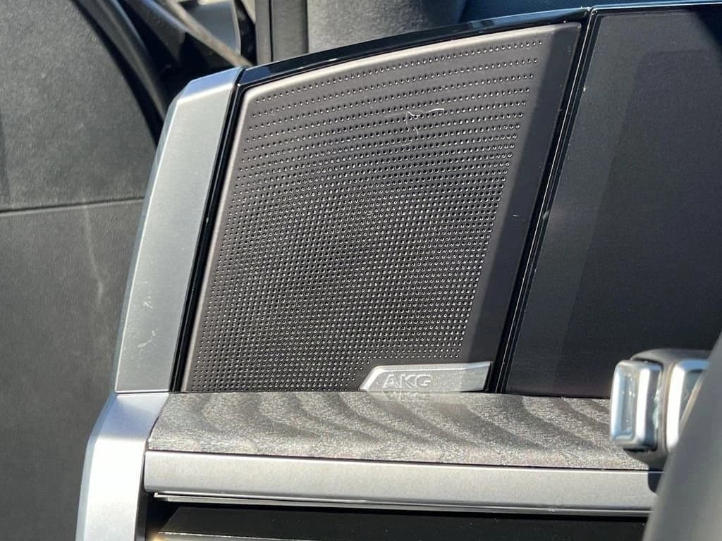 Cadillac Escalade IQ Luxury 2 AWD 4dr 2025 — side view