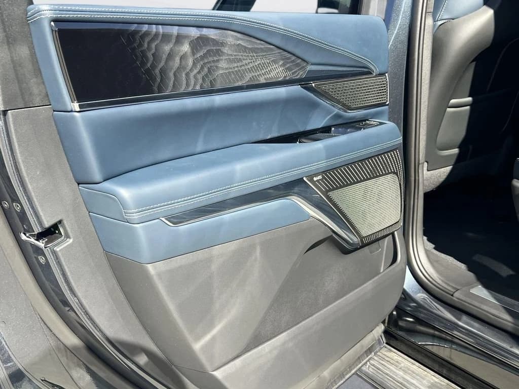 Cadillac Escalade IQ Luxury 2 AWD 4dr 2025 — side view