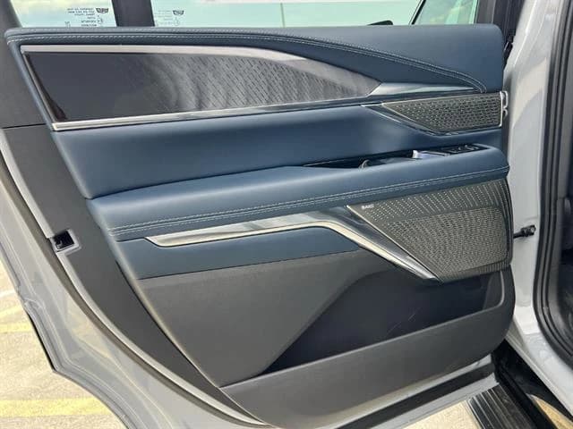 Cadillac Escalade IQ Premium Luxury AWD 4dr 2026 — side view