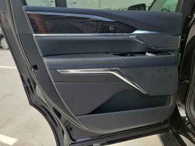 Cadillac Escalade IQ Sport AWD 4dr 2026 — side view
