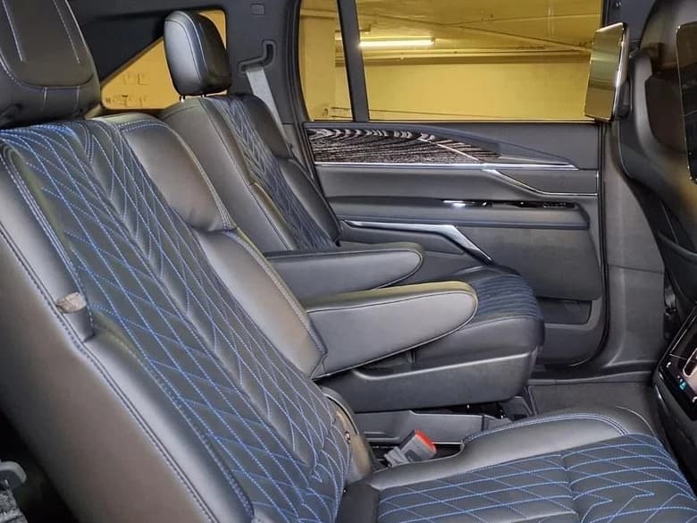 Cadillac Escalade IQ Sport AWD 4dr 2026 — side view