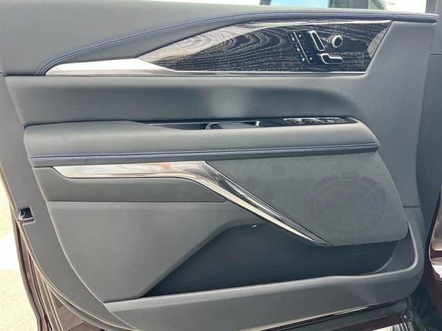 Cadillac Escalade IQ Sport AWD 4dr 2026 — side view