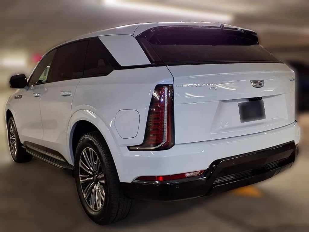 Cadillac Escalade IQ Sport AWD 4dr 2026 — side view