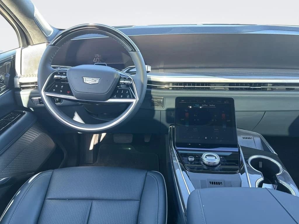 Cadillac Escalade IQ Sport 2 AWD 4dr 2025 — side view