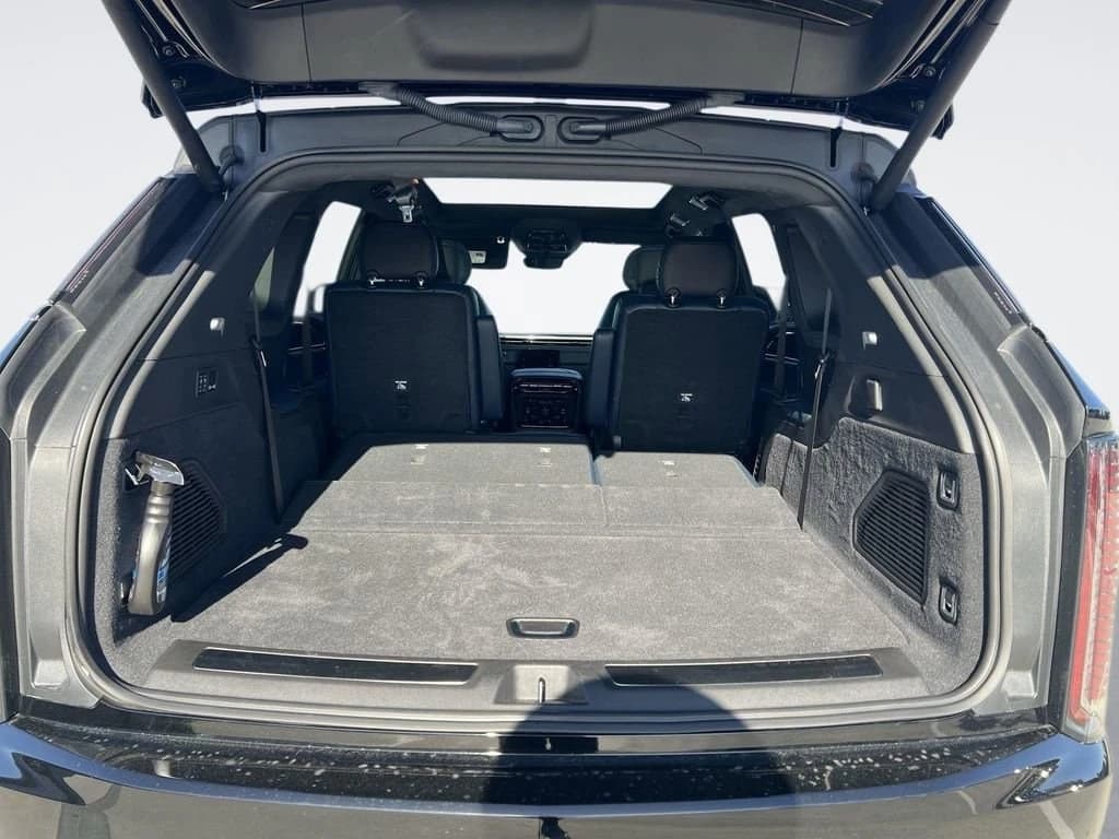 Cadillac Escalade IQ Sport 2 AWD 4dr 2025 — side view