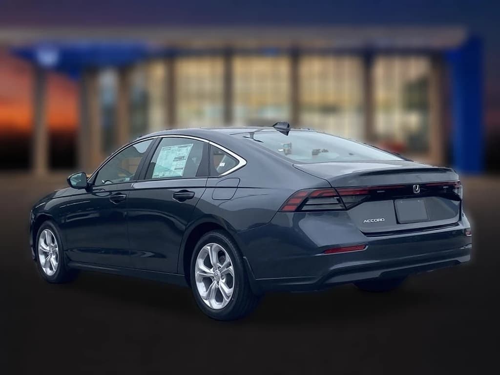 Honda Accord Sedan LX CVT 2026 — side view