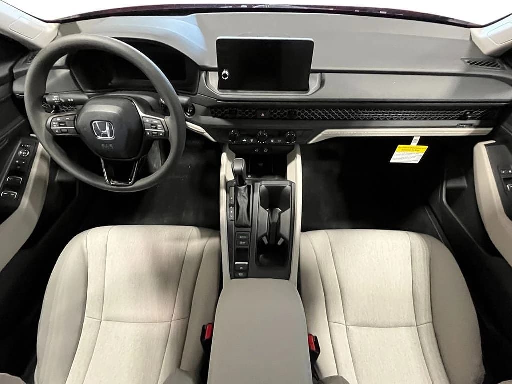 Honda Accord Sedan LX CVT 2026 — side view