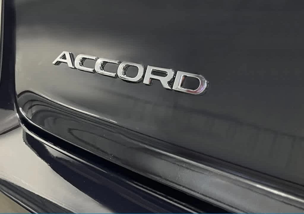 Honda Accord Sedan LX CVT 2026 — side view