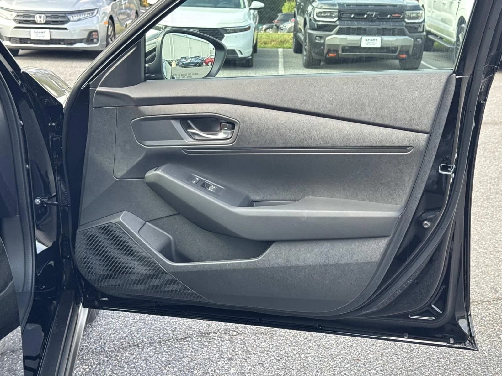 Honda Accord Sedan LX CVT 2026 — side view