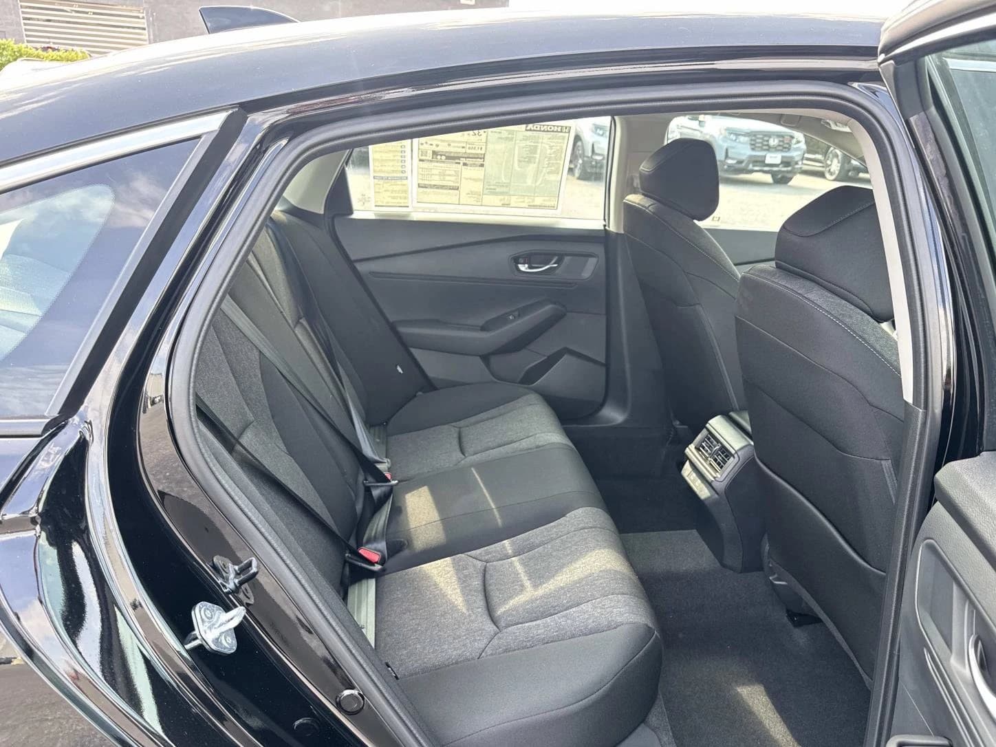 Honda Accord Sedan LX CVT 2026 — side view