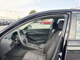 Honda Accord Sedan LX CVT 2026 — side view