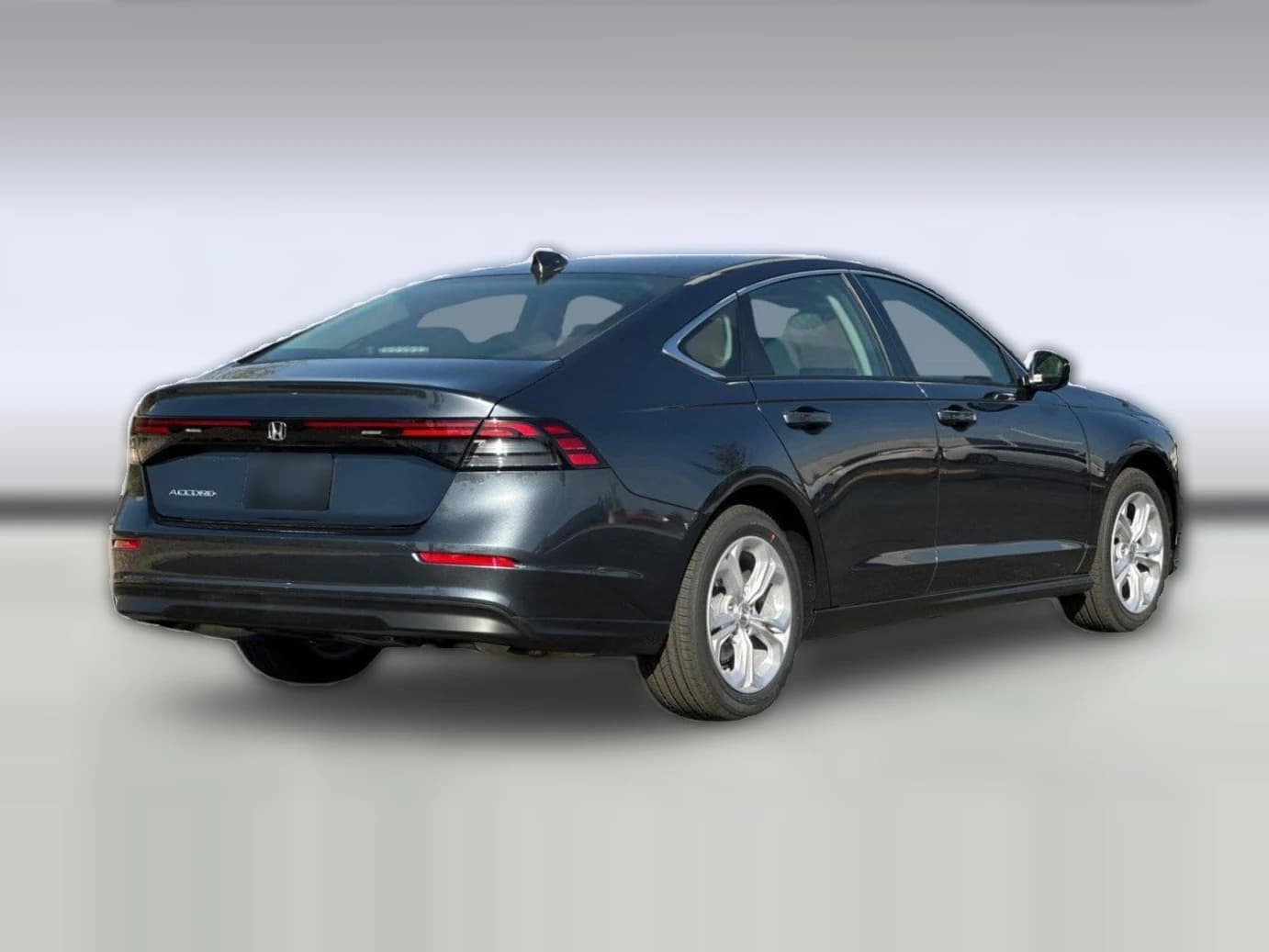 Honda Accord Sedan LX CVT 2026 — side view