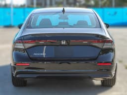Honda Accord Sedan LX CVT 2026 — side view