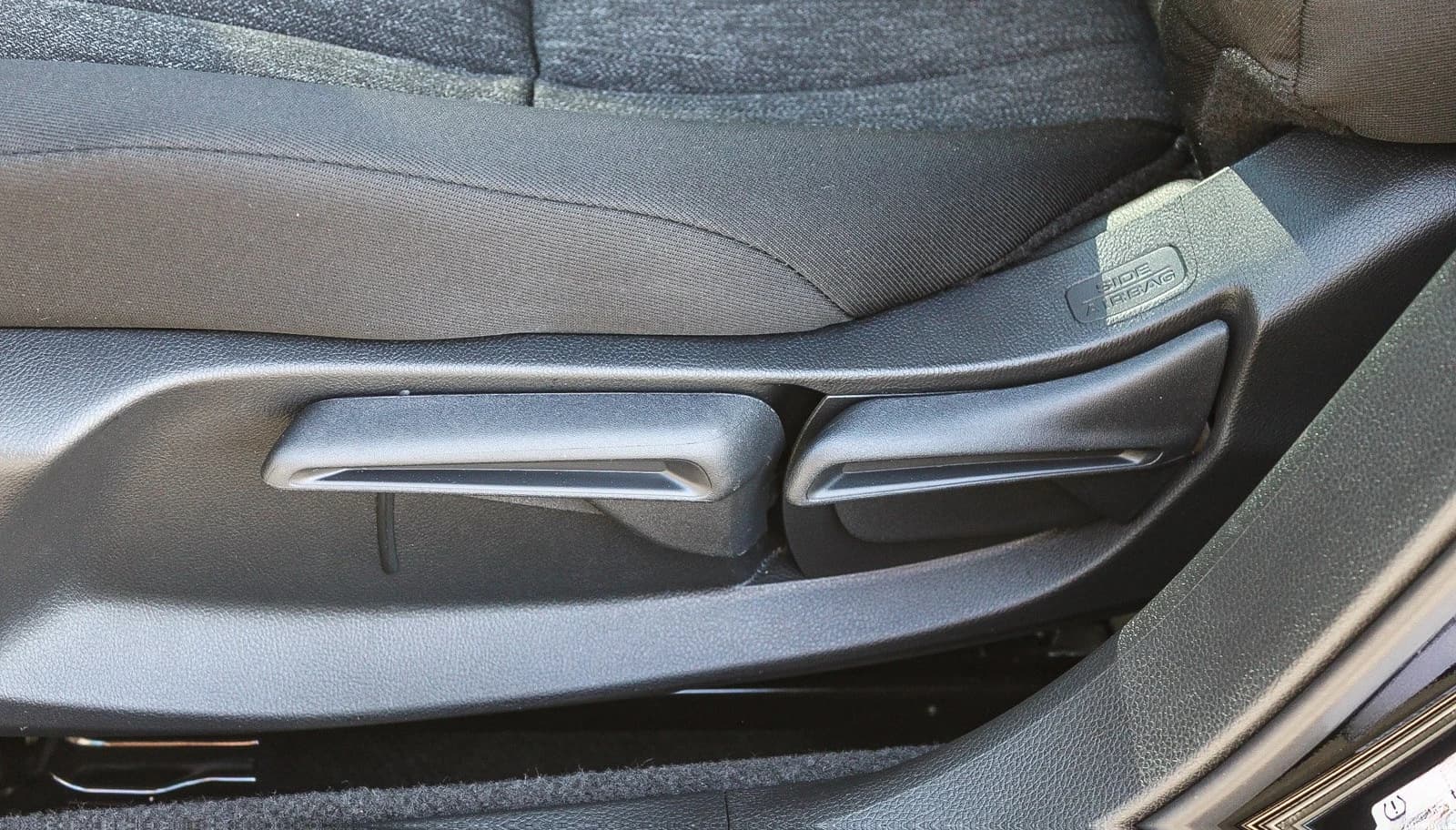 Honda Accord Sedan LX CVT 2026 — side view