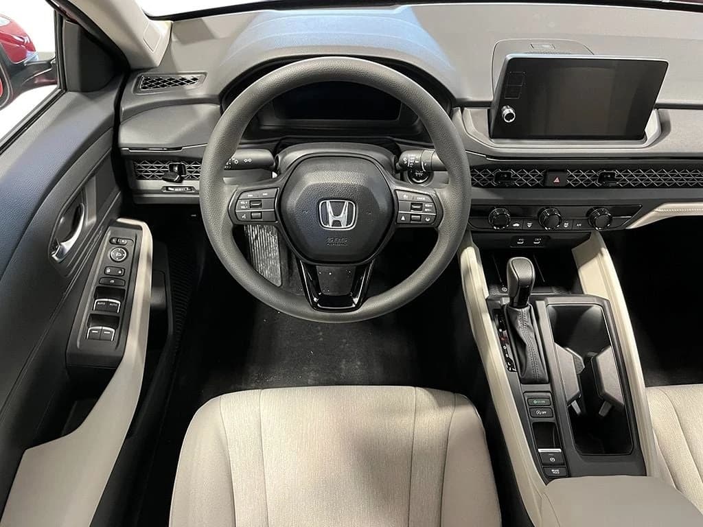 Honda Accord Sedan LX CVT 2026 — side view