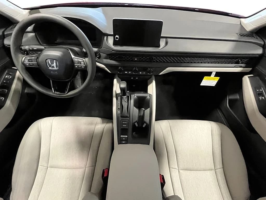 Honda Accord Sedan LX CVT 2026 — side view