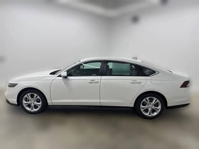 Honda Accord Sedan LX CVT 2026 — side view
