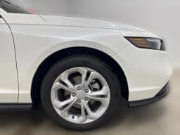 Honda Accord Sedan LX CVT 2026 — side view
