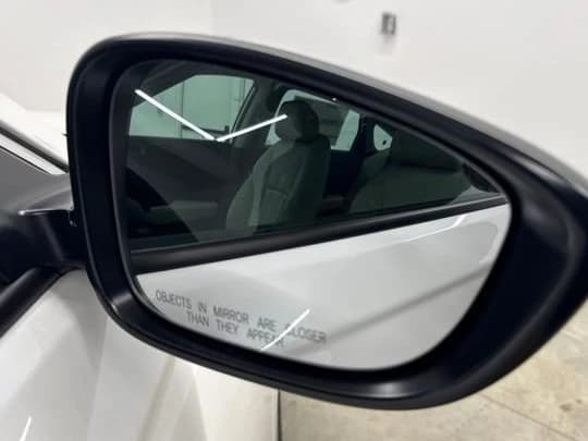 Honda Accord Sedan LX CVT 2026 — side view