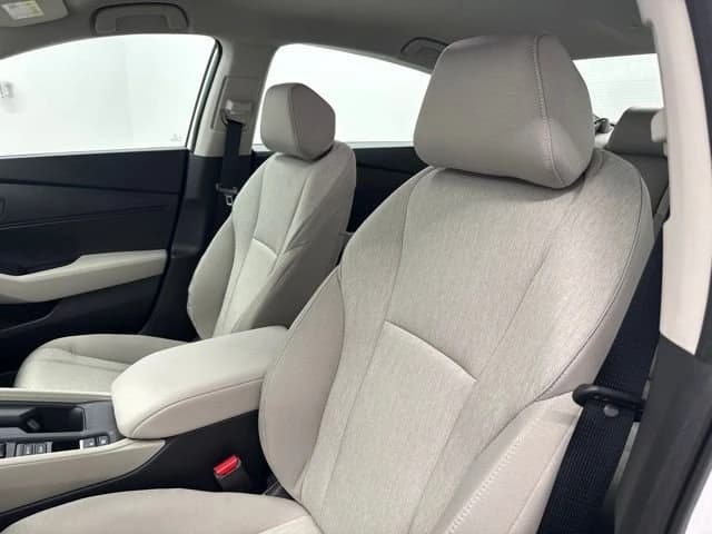 Honda Accord Sedan LX CVT 2026 — side view