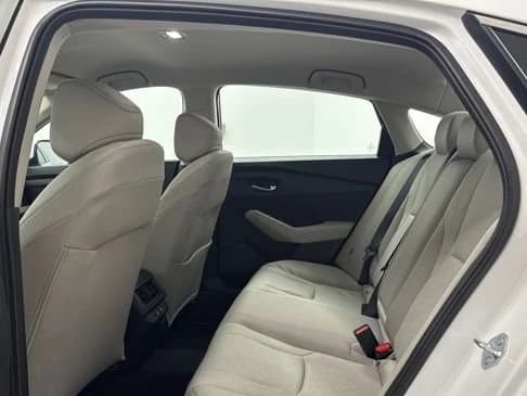 Honda Accord Sedan LX CVT 2026 — side view
