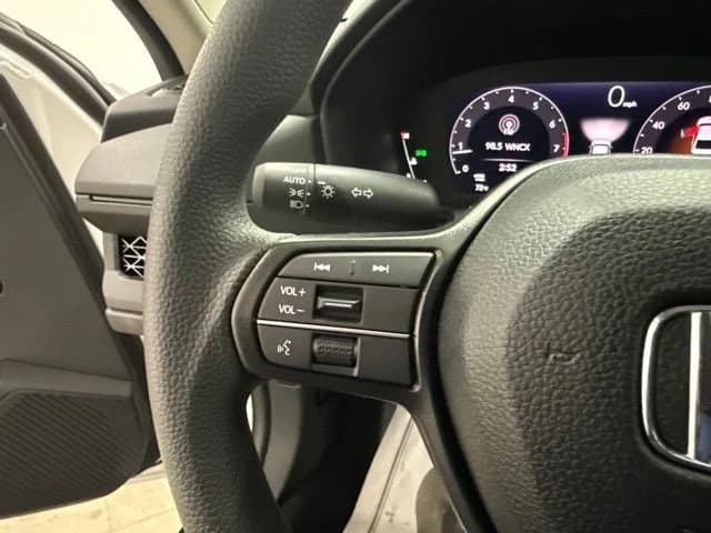 Honda Accord Sedan LX CVT 2026 — side view