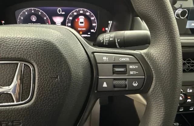 Honda Accord Sedan LX CVT 2026 — side view
